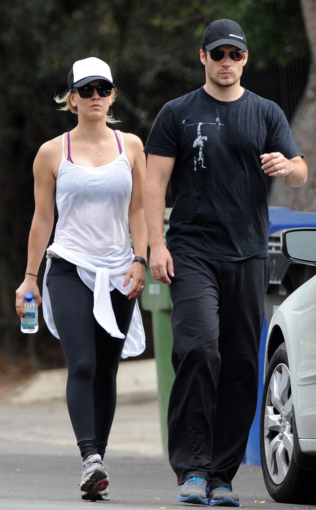 Exclusive: Henry Cavill & Kaley Cuoco Split Up - E! Online