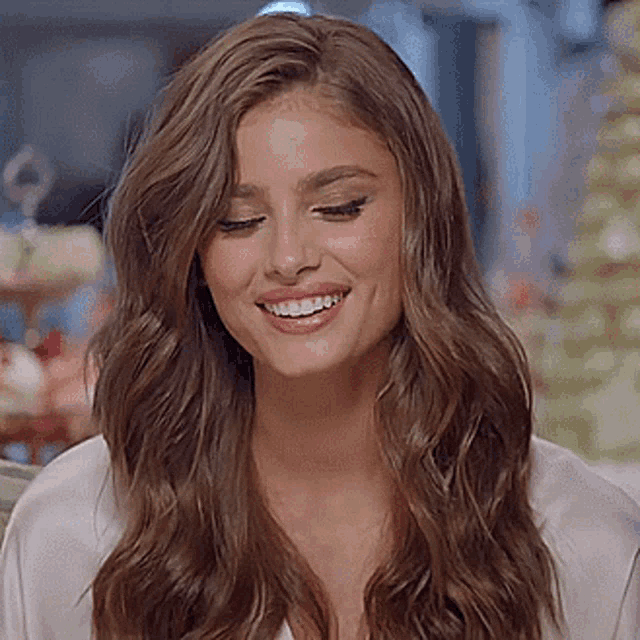 Taylor Hill GIF - Taylor Hill - Discover & Share GIFs