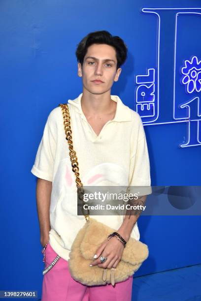 chase-hudson-attends-the-dior-mens-spring-2023-fashion-show-on-may-19-2022-in-venice-california.jpg