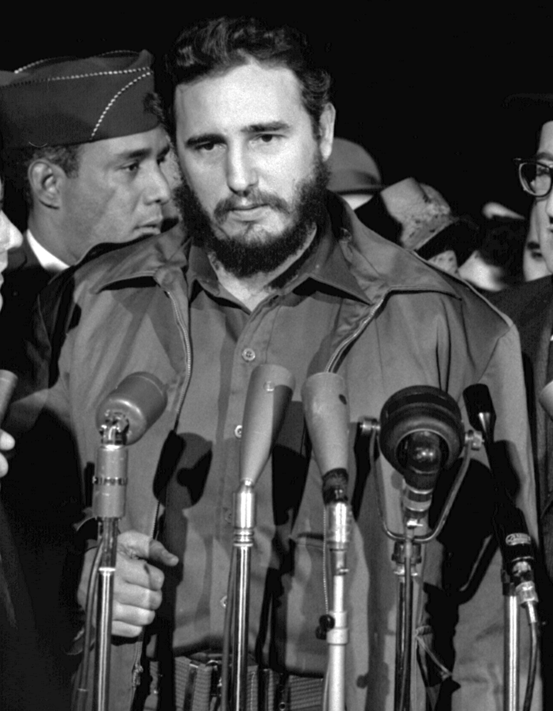 Fidel_Castro_-_MATS_Terminal_Washington_1959_%28cropped%29.png